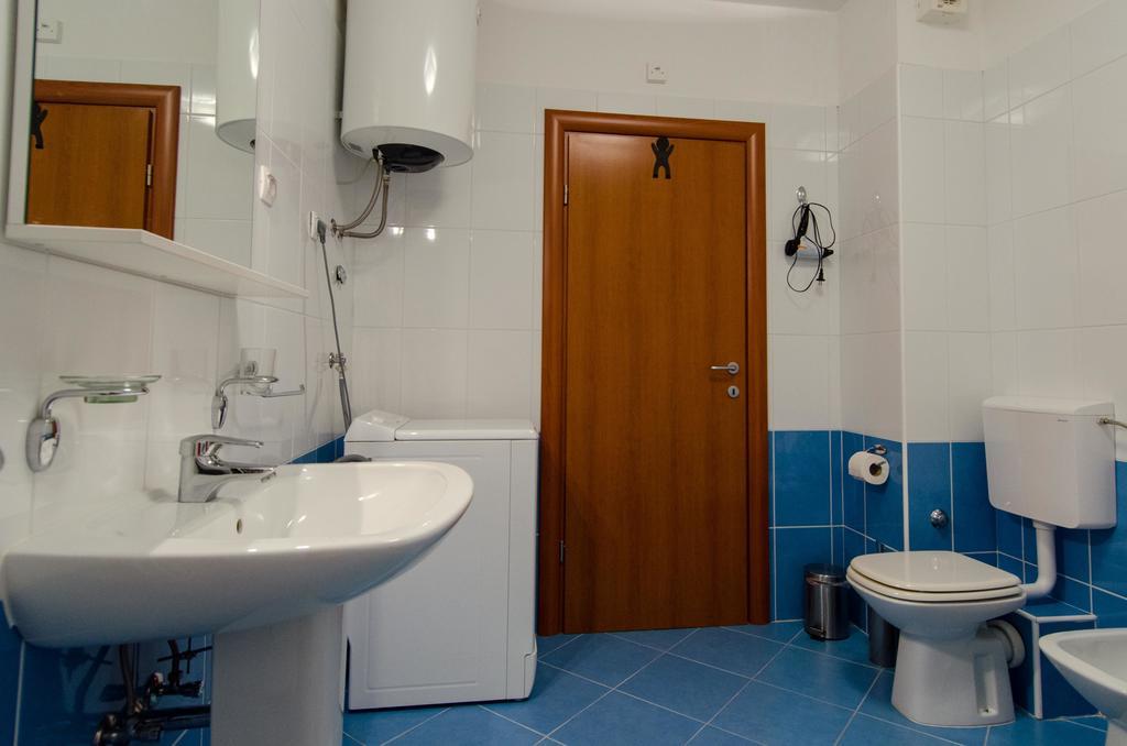 Deluxe Apartment Bagaric Trogir Zimmer foto